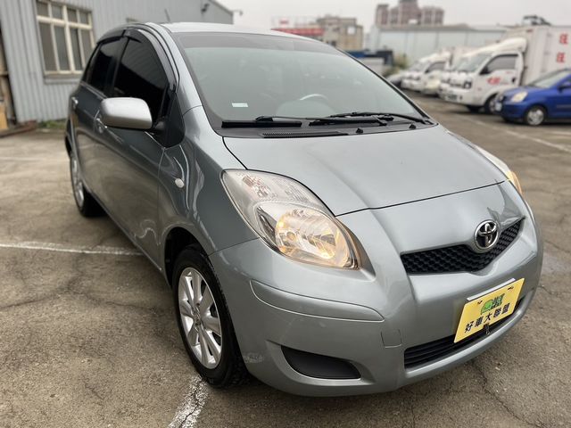 TOYOTA豐田 YARIS  第3張相片