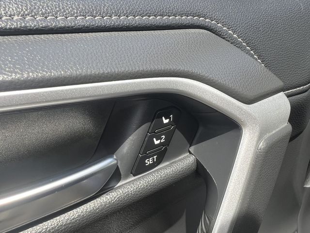 TOYOTA豐田 RAV4  第18張相片