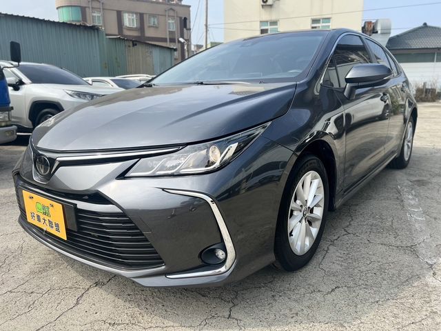 TOYOTA豐田 ALTIS  第1張相片