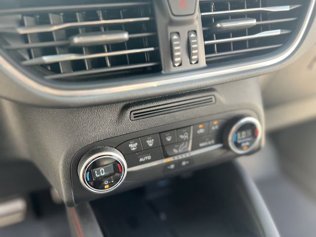 FORD福特 KUGA  第12張相片