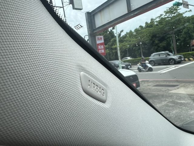 BMW寶馬 X3  第19張相片
