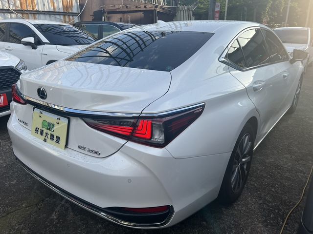 LEXUS凌志 ES200  第6張相片