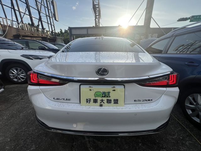 LEXUS凌志 ES200  第7張相片