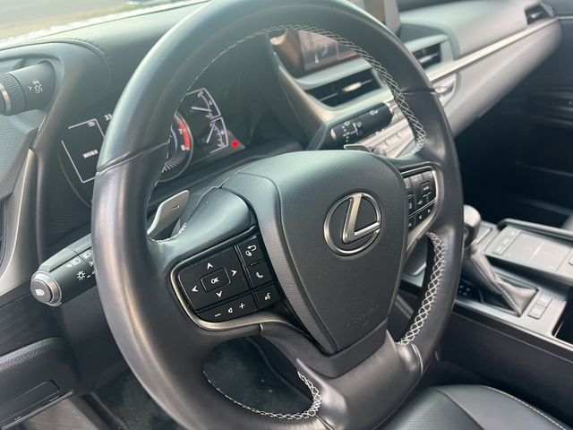 LEXUS凌志 ES200  第14張相片