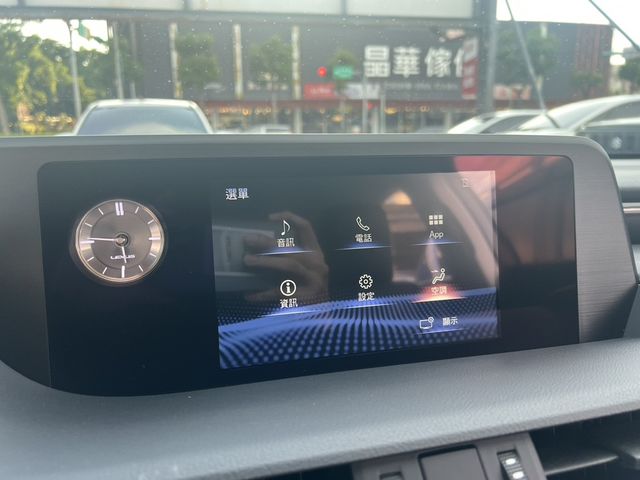 LEXUS凌志 ES200  第16張相片