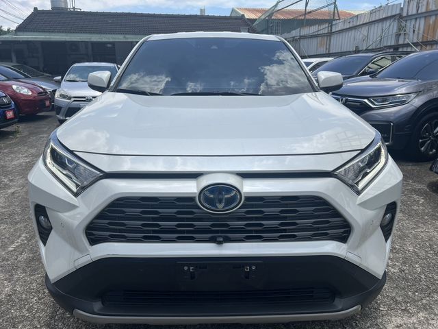TOYOTA豐田 RAV4  第2張相片