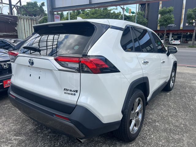 TOYOTA豐田 RAV4  第4張相片