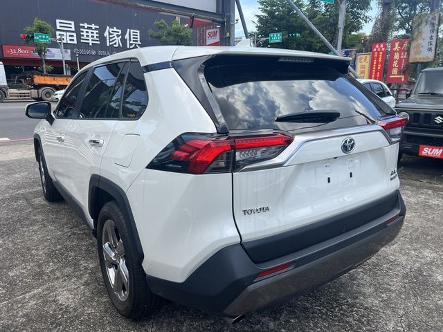 TOYOTA豐田 RAV4  第6張相片
