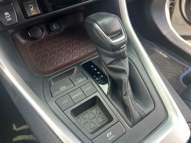 TOYOTA豐田 RAV4  第16張相片