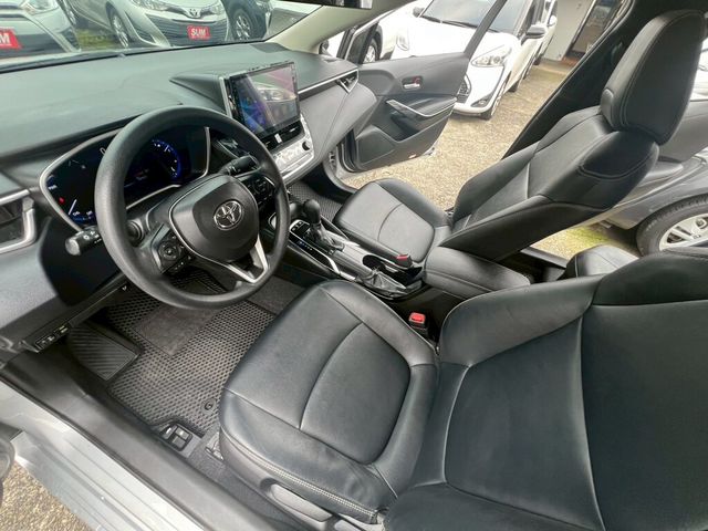 TOYOTA豐田 COROLLA ALTIS HYBRID  第11張相片
