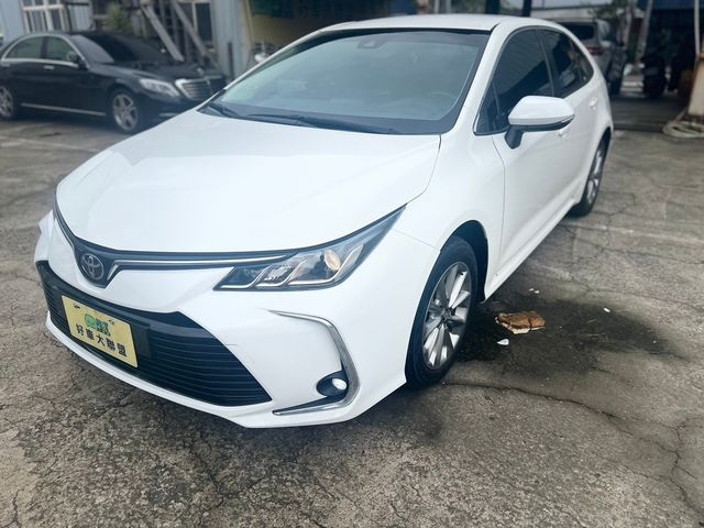 TOYOTA豐田 ALTIS  第1張相片