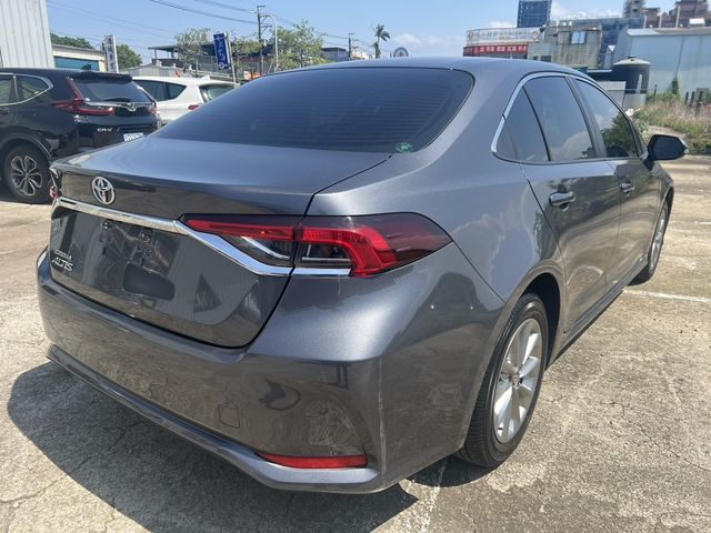TOYOTA豐田 ALTIS  第4張相片