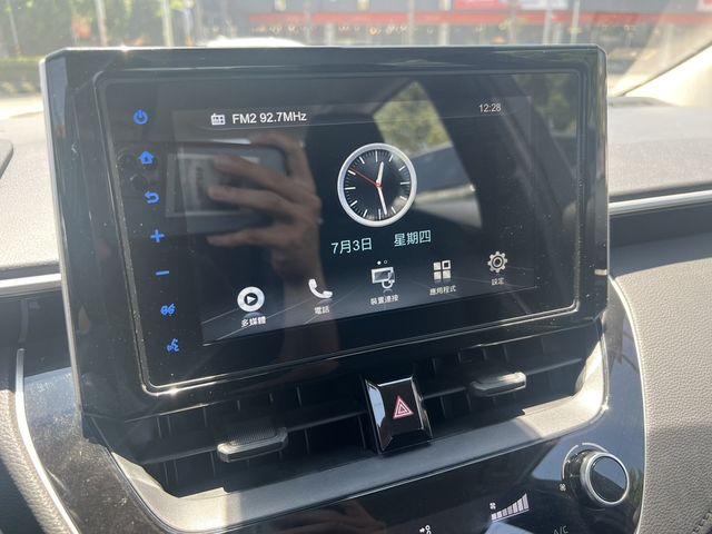 TOYOTA豐田 COROLLA ALTIS HYBRID  第6張相片