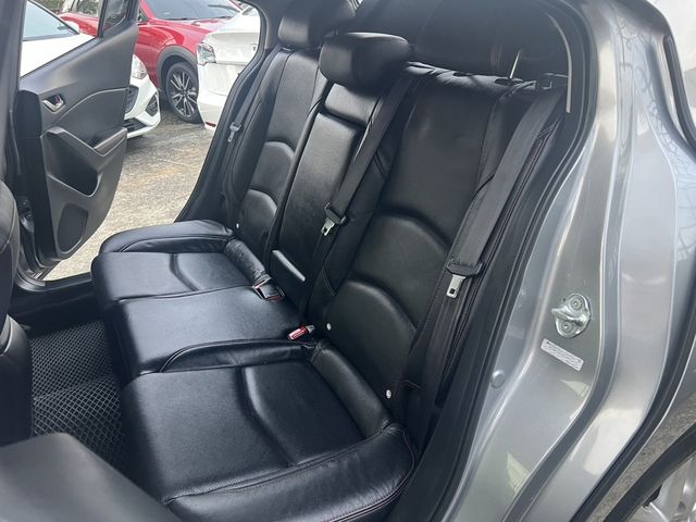 MAZDA馬自達 MAZDA 3  第10張相片