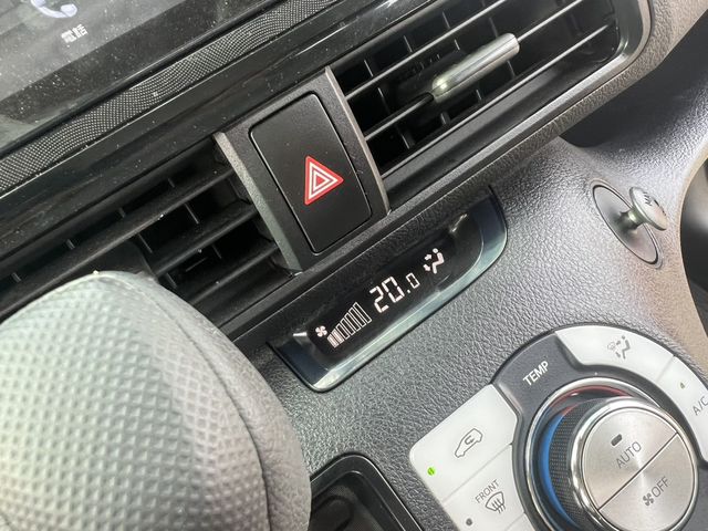 TOYOTA豐田 SIENTA  第17張相片