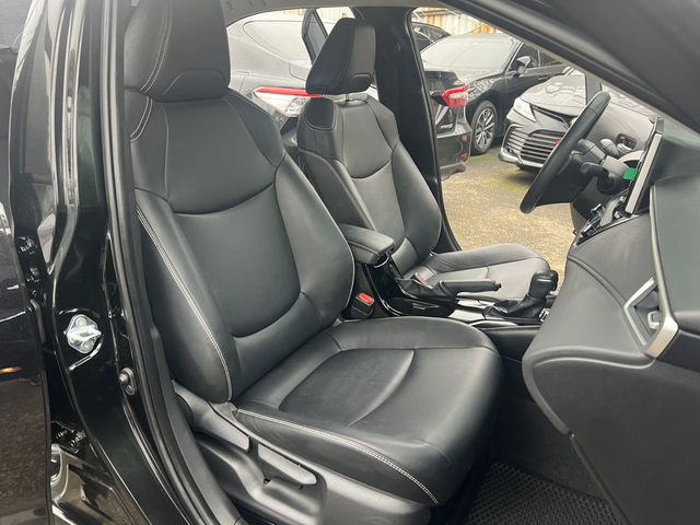 TOYOTA豐田 COROLLA ALTIS HYBRID  第8張相片