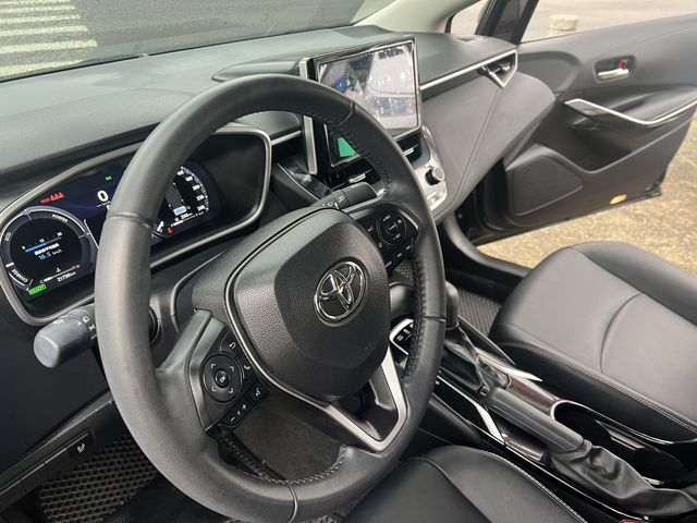 TOYOTA豐田 COROLLA ALTIS HYBRID  第12張相片