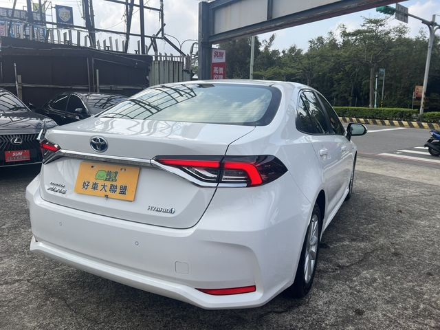 TOYOTA豐田 COROLLA ALTIS HYBRID  第6張相片