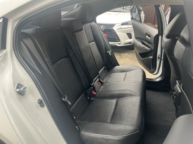 TOYOTA豐田 COROLLA ALTIS HYBRID  第9張相片