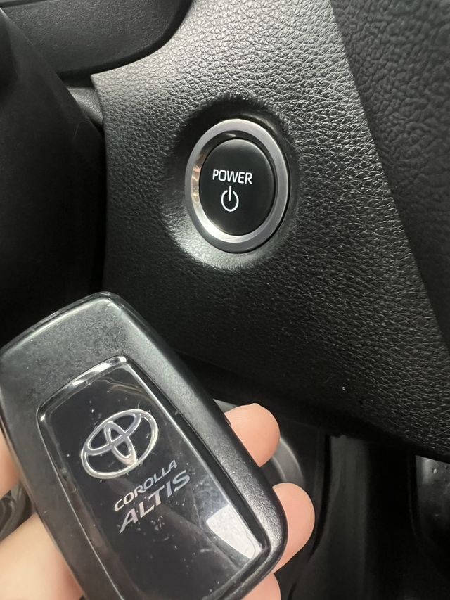 TOYOTA豐田 COROLLA ALTIS HYBRID  第15張相片