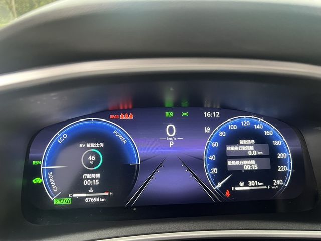 TOYOTA豐田 COROLLA ALTIS HYBRID  第19張相片