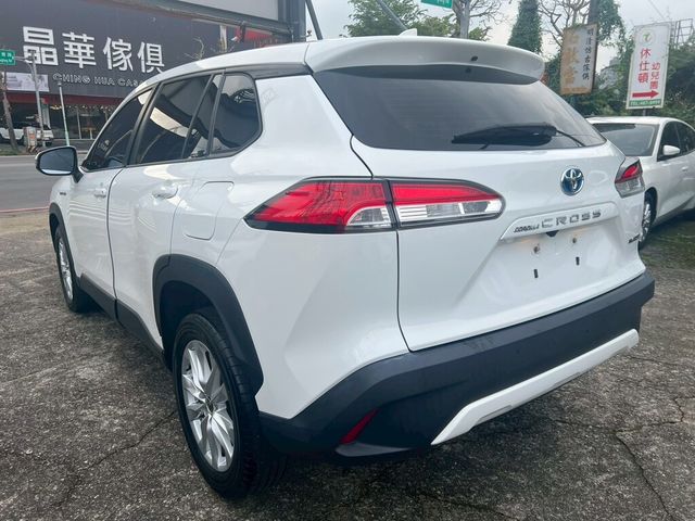 TOYOTA豐田 COROLLA CROSS HYBRID  第4張相片