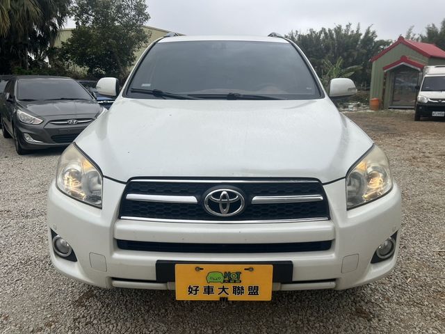 TOYOTA豐田 RAV4  第2張相片