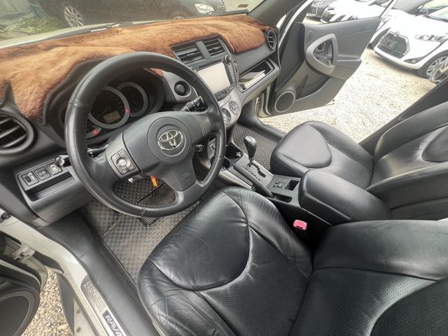 TOYOTA豐田 RAV4  第12張相片