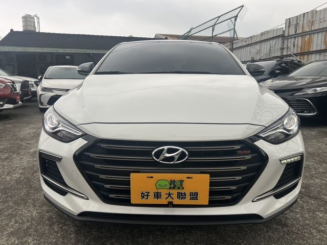 HYUNDAI現代 ELANTRA  第2張相片