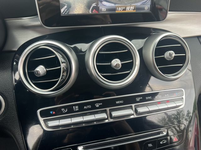 M-BENZ賓士 C180 COUPE  第15張相片