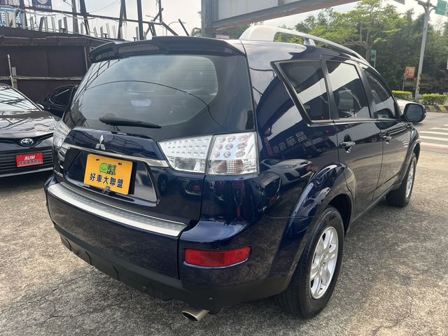 MITSUBISHI三菱 OUTLANDER  第4張相片
