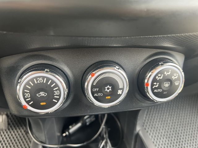 MITSUBISHI三菱 OUTLANDER  第17張相片