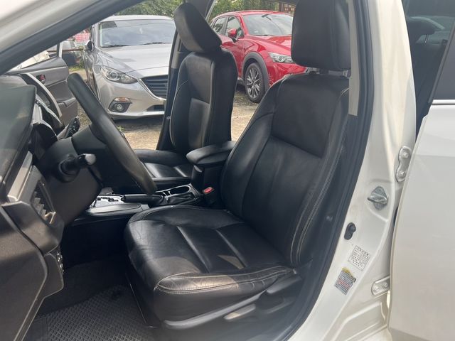 TOYOTA豐田 ALTIS  第7張相片