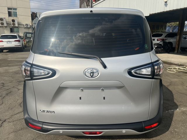 TOYOTA豐田 SIENTA  第5張相片