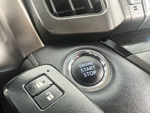 TOYOTA豐田 RAV4  第14張相片