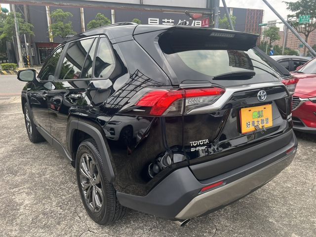 TOYOTA豐田 RAV4  第6張相片