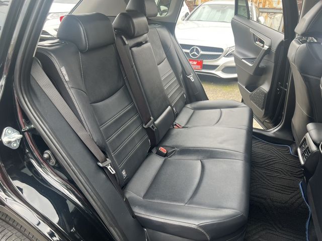 TOYOTA豐田 RAV4  第9張相片