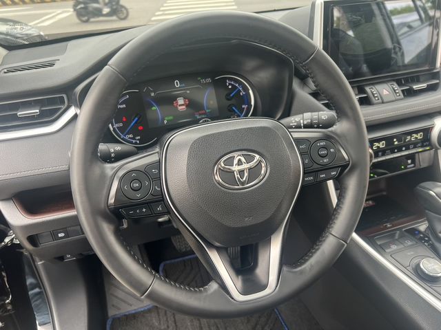 TOYOTA豐田 RAV4  第13張相片