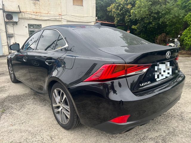 LEXUS凌志 IS 300  第6張相片