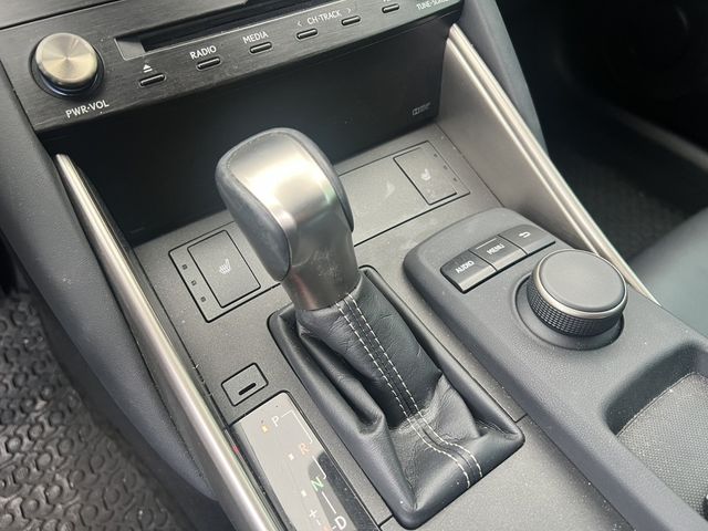 LEXUS凌志 IS 300  第15張相片