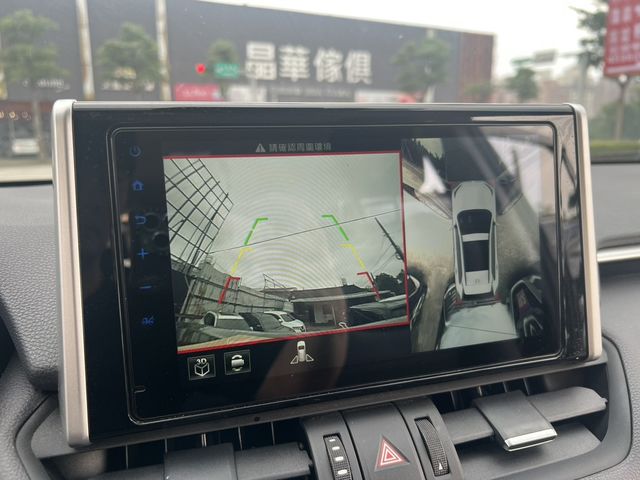 TOYOTA豐田 RAV4  第14張相片