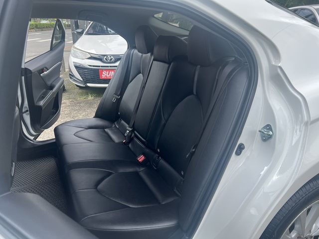 TOYOTA豐田 CAMRY  第9張相片