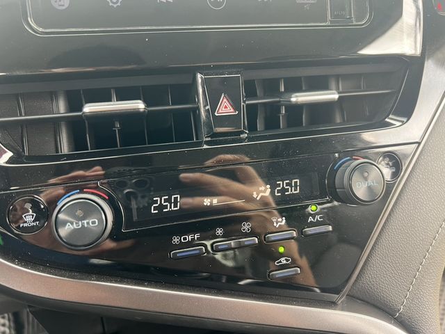 TOYOTA豐田 CAMRY  第15張相片