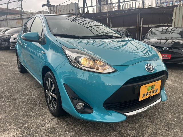 TOYOTA豐田 PRIUS C  第3張相片