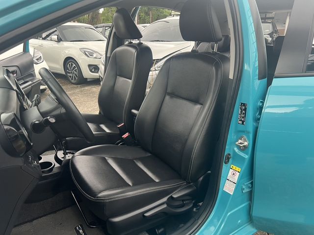 TOYOTA豐田 PRIUS C  第7張相片