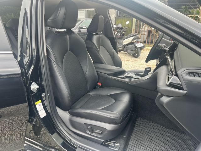 TOYOTA豐田 CAMRY  第8張相片