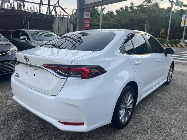 TOYOTA豐田 ALTIS  第4張相片