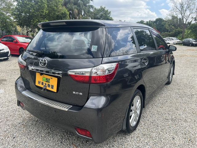 TOYOTA豐田 WISH  第6張相片