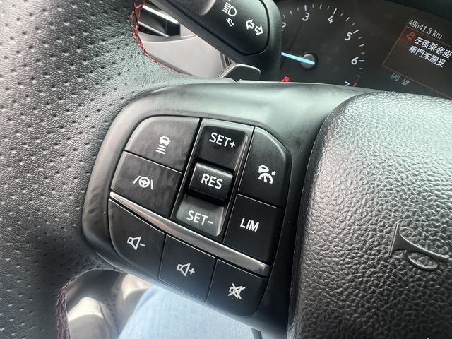 FORD福特 FOCUS  第14張相片