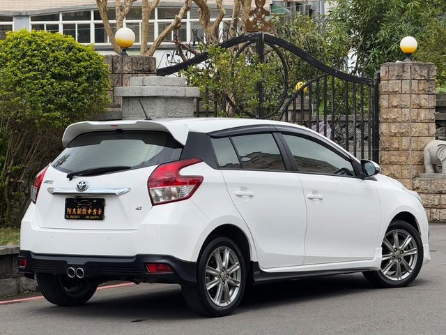 TOYOTA豐田 YARIS  第2張相片